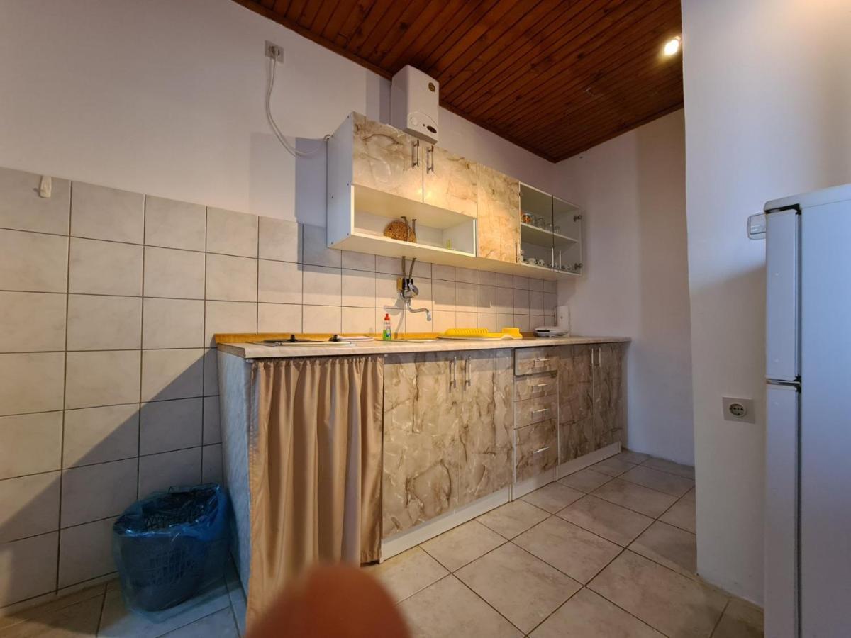 Apartments Zlatko 1397 Štinjan Eksteriør bilde